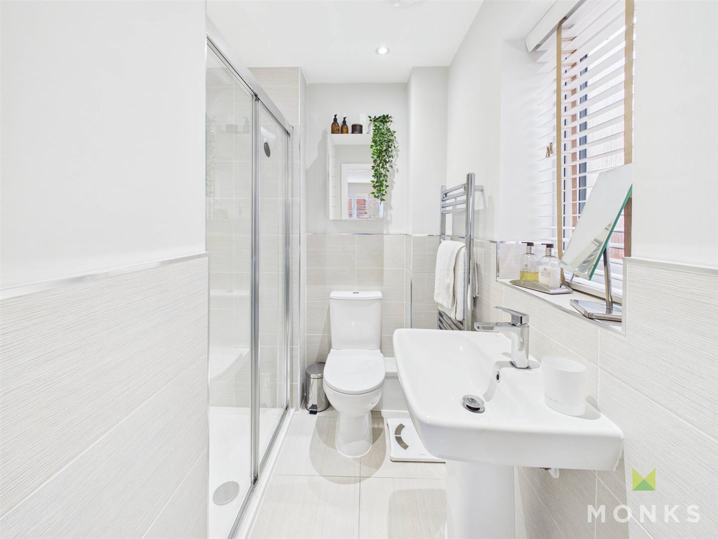 94 Holland Drive, Shrewsbury, SY2 5WA For Sale
